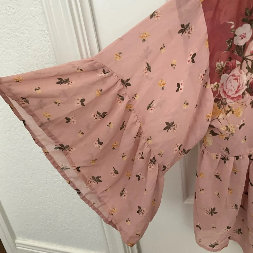 Xhillaration kimono - Picture 3 of 5
